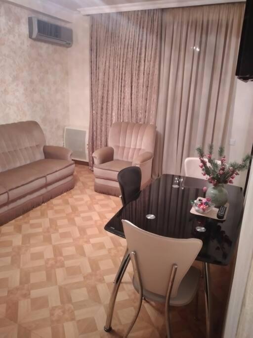 Izi'S Cozy Apartment Kutaisi Luaran gambar