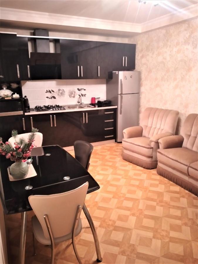 Izi'S Cozy Apartment Kutaisi Luaran gambar